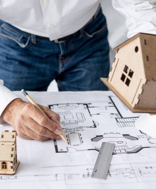 architect-showing-miniature-projects